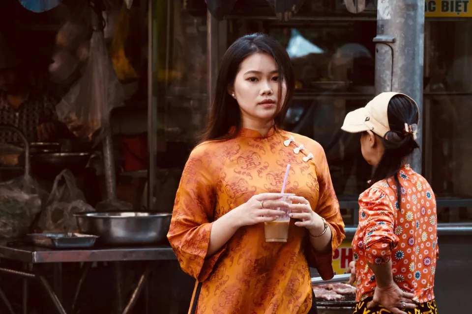 Bàn nướng đông khách tại Hoàng Trọng Hải